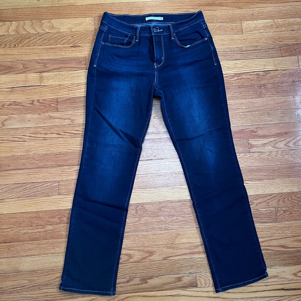 Women’s Levi Jeans